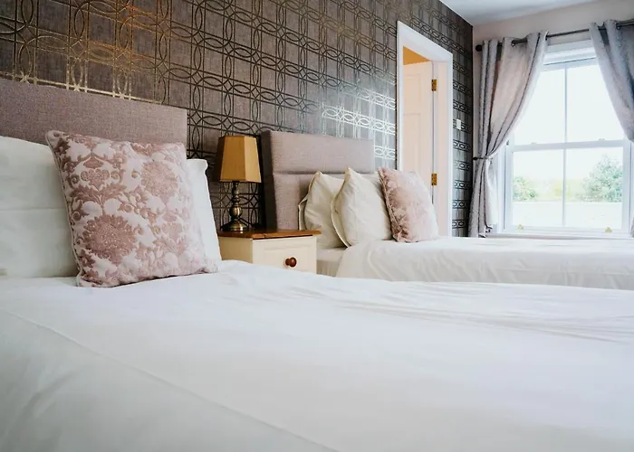 Plougastel House B&B